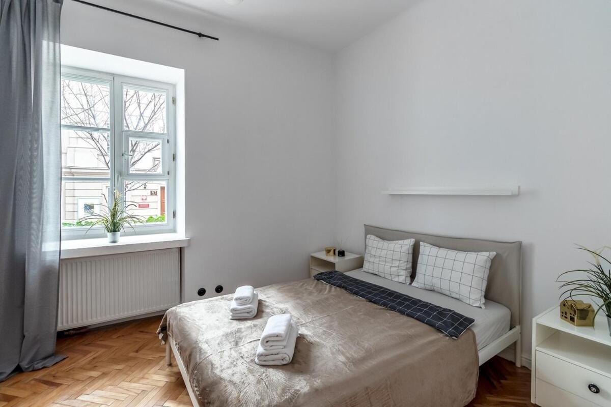 Apartament Chic - Stare - Cozy And Stylish - Mostowa Warszawa